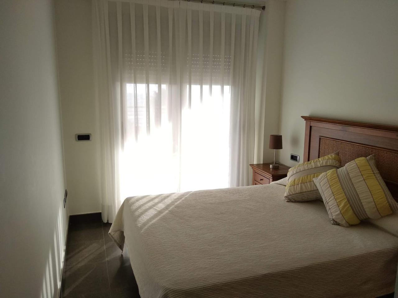 Apartamentos Deluxe Playa Norte Peniscola Luaran gambar