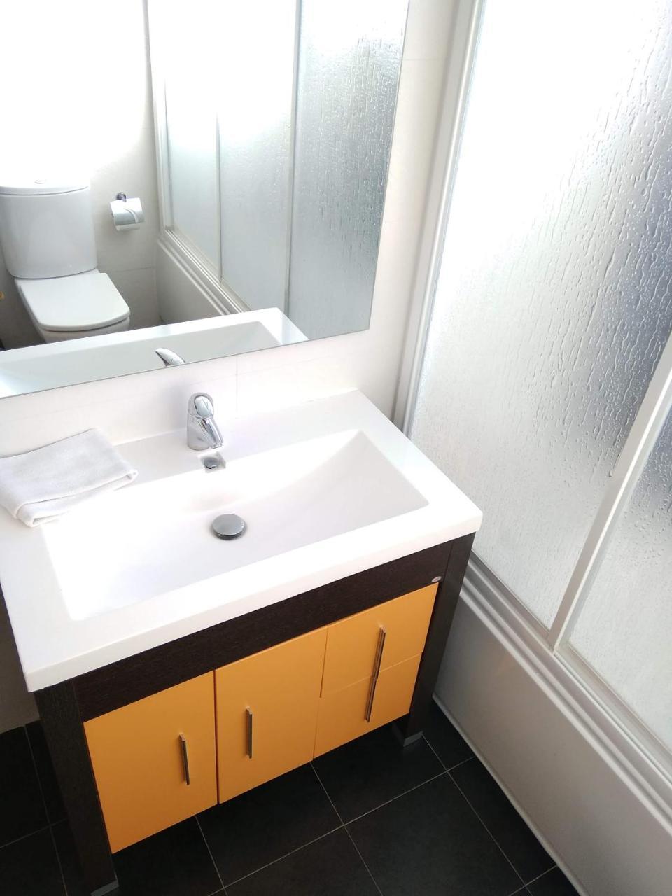 Apartamentos Deluxe Playa Norte Peniscola Luaran gambar