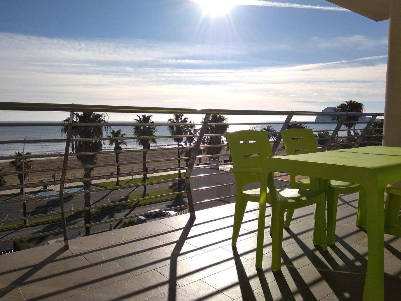 Apartamentos Deluxe Playa Norte Peniscola Luaran gambar